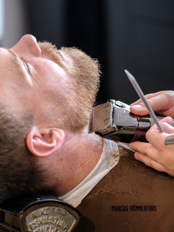 Skarp Skäggtrimning i Helsingborg - Perfektion för Ditt Skägg hos Dyson Barbering